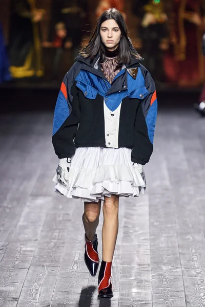Look 2